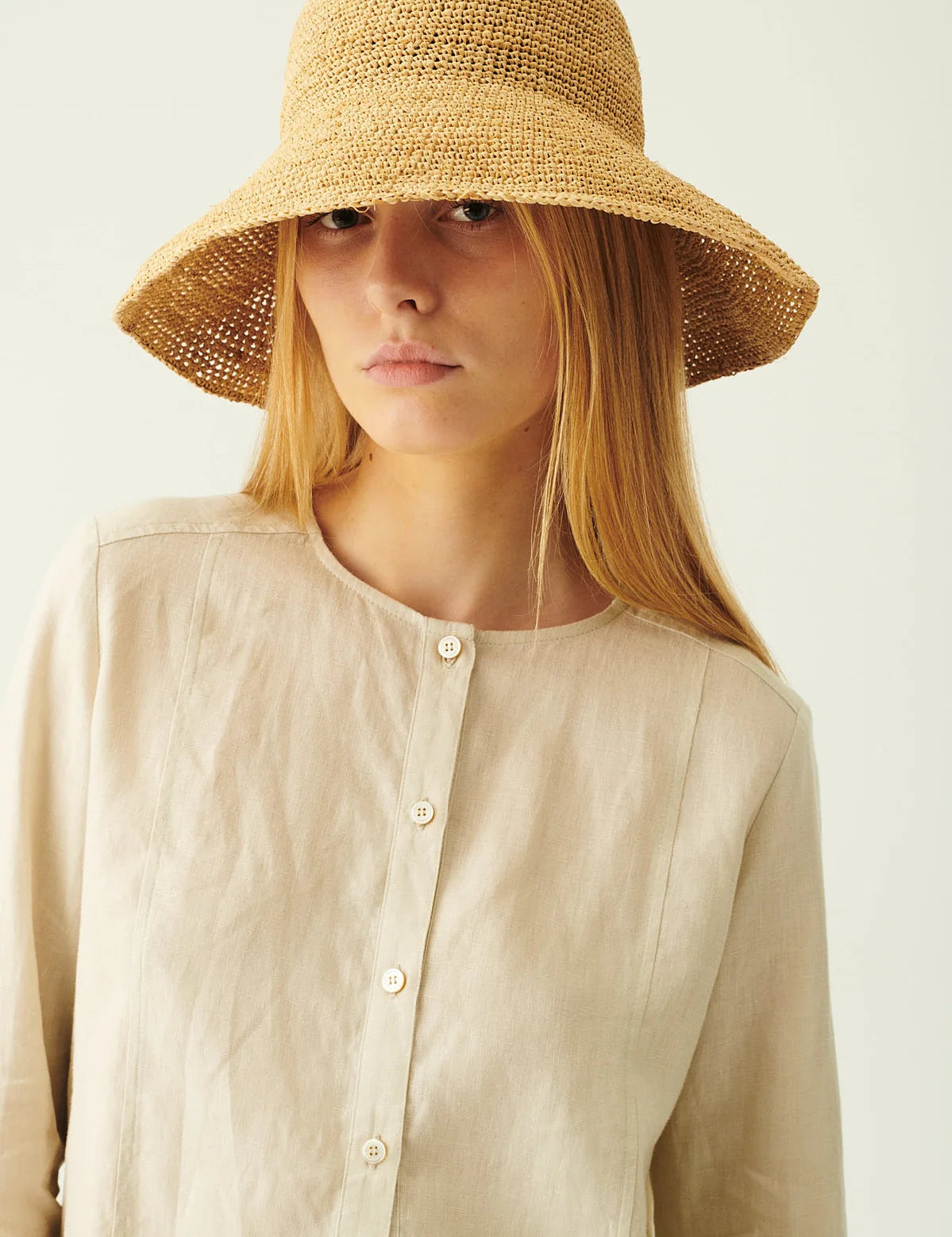 ABIGAIL_STRAW_SAND_HAT-ACCESSORIES-23-2_001_01_9052_025-SAND_1199x1800_585b9da1-5411-4186-8098-2bcb25338c24.webp