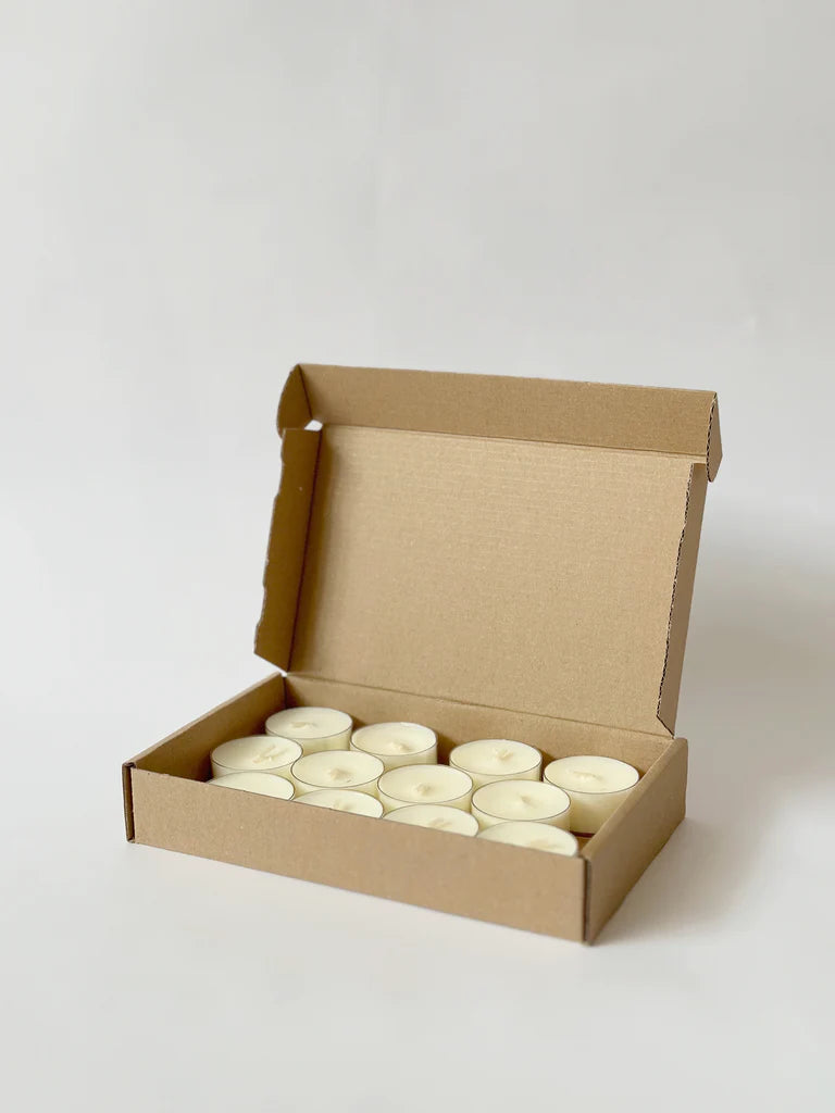 Små fyrfadslys - æske med 12 stk.