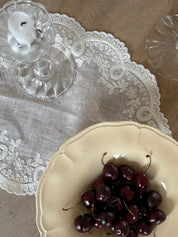 Heims broderet dækkeserviet