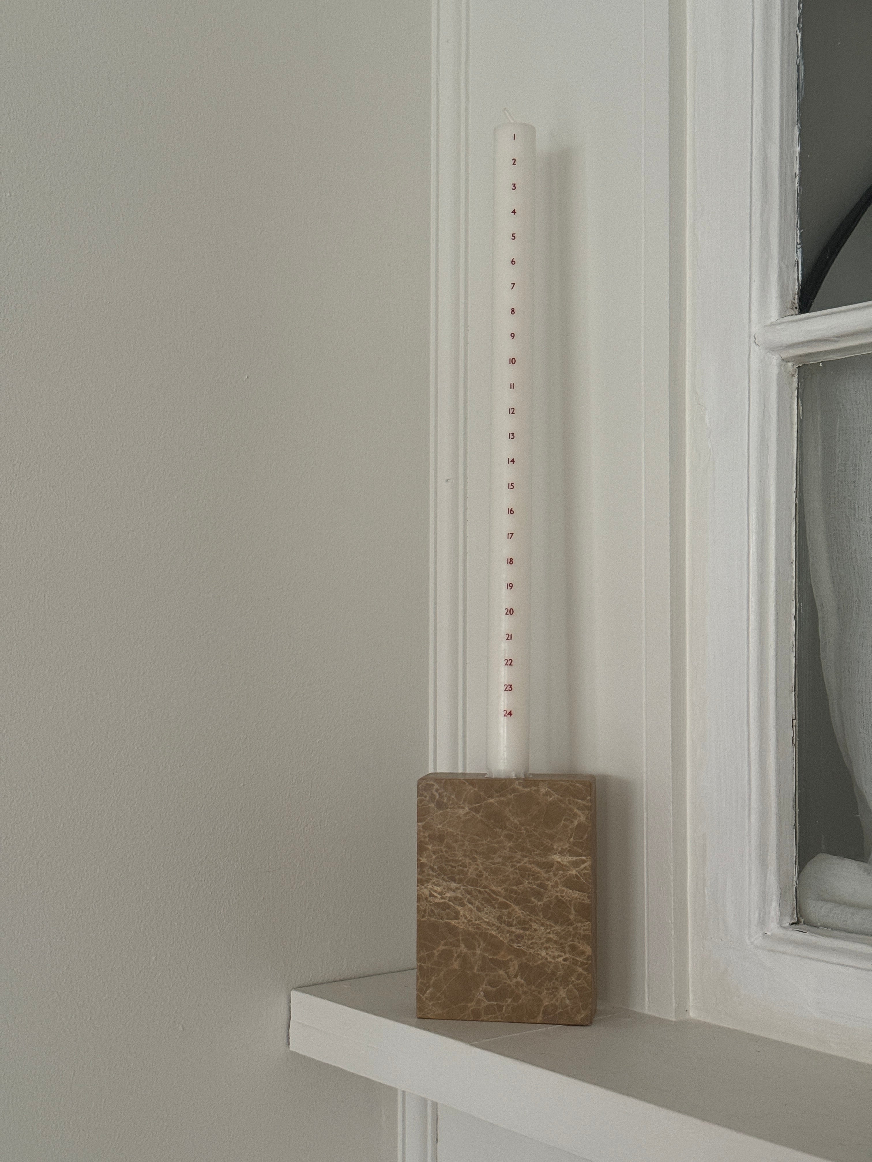 Kalenderlys Ø2,2 cm - Røde tal