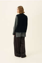 Cas Teddy vest - Dark Navy