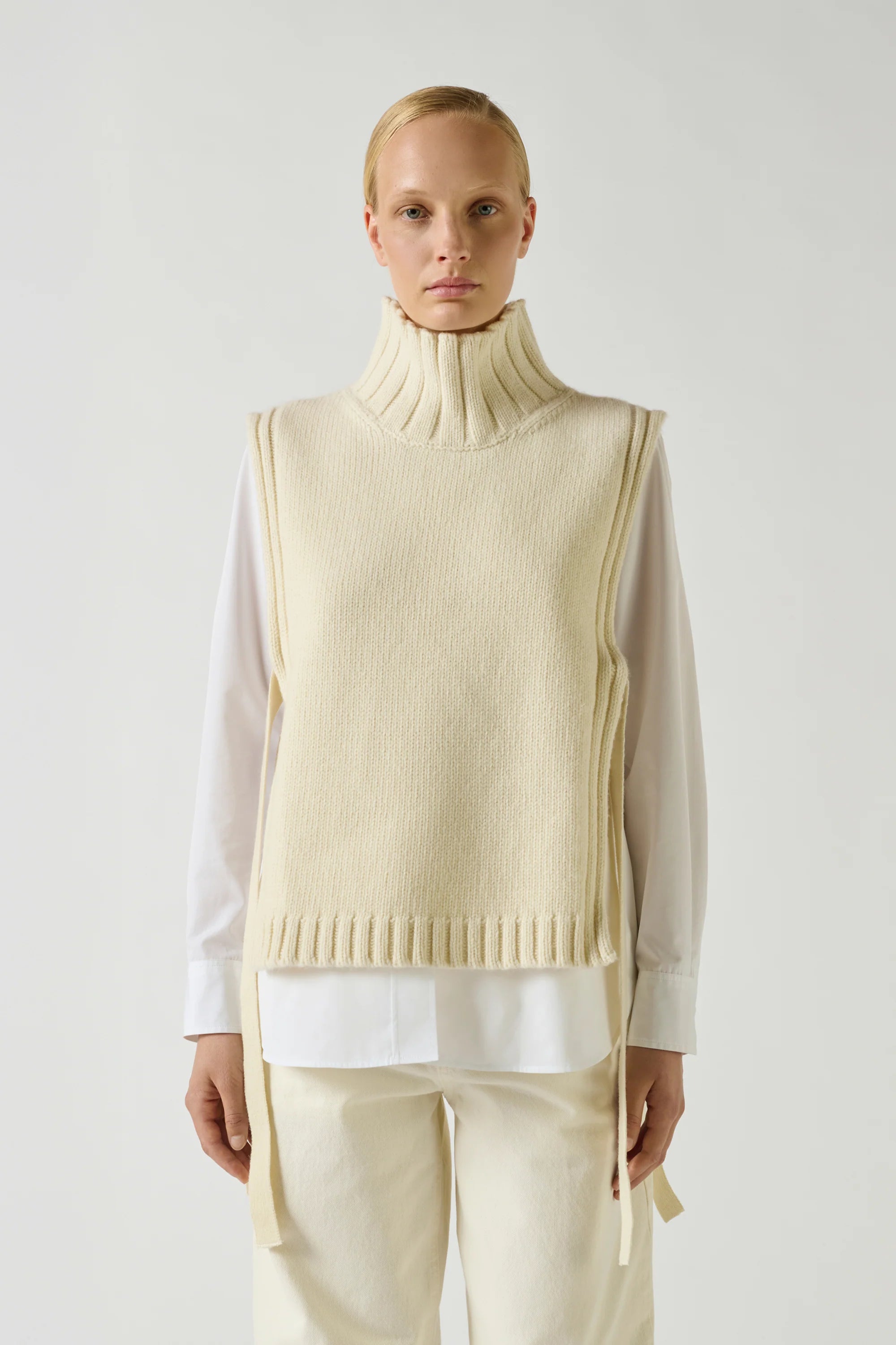 OR Wool pullover vest - off-white
