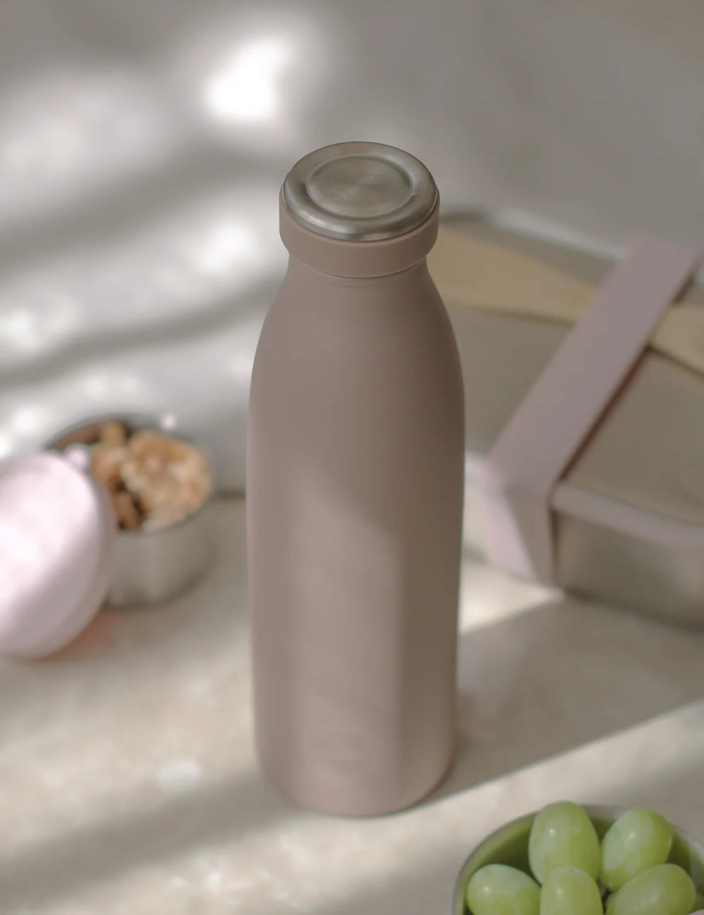 1961_DrinkingBottle_500ml_Dusty_Rose_b_1000x_3d4ceb3f-566a-4643-a5d5-6c6e1b27bc99.webp
