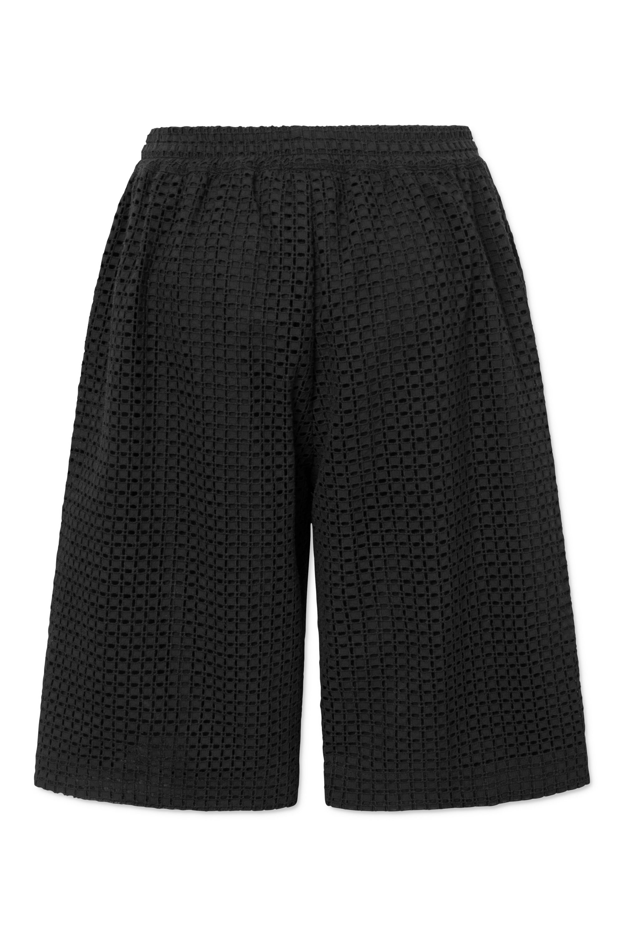 Perley Black broderie anglaise short pant