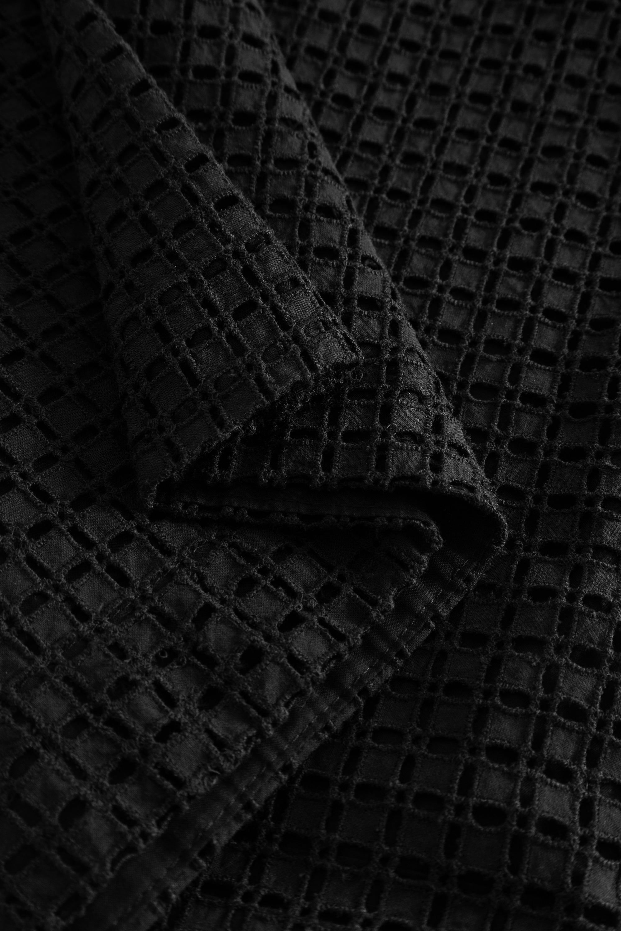 Perley Black broderie anglaise short pant