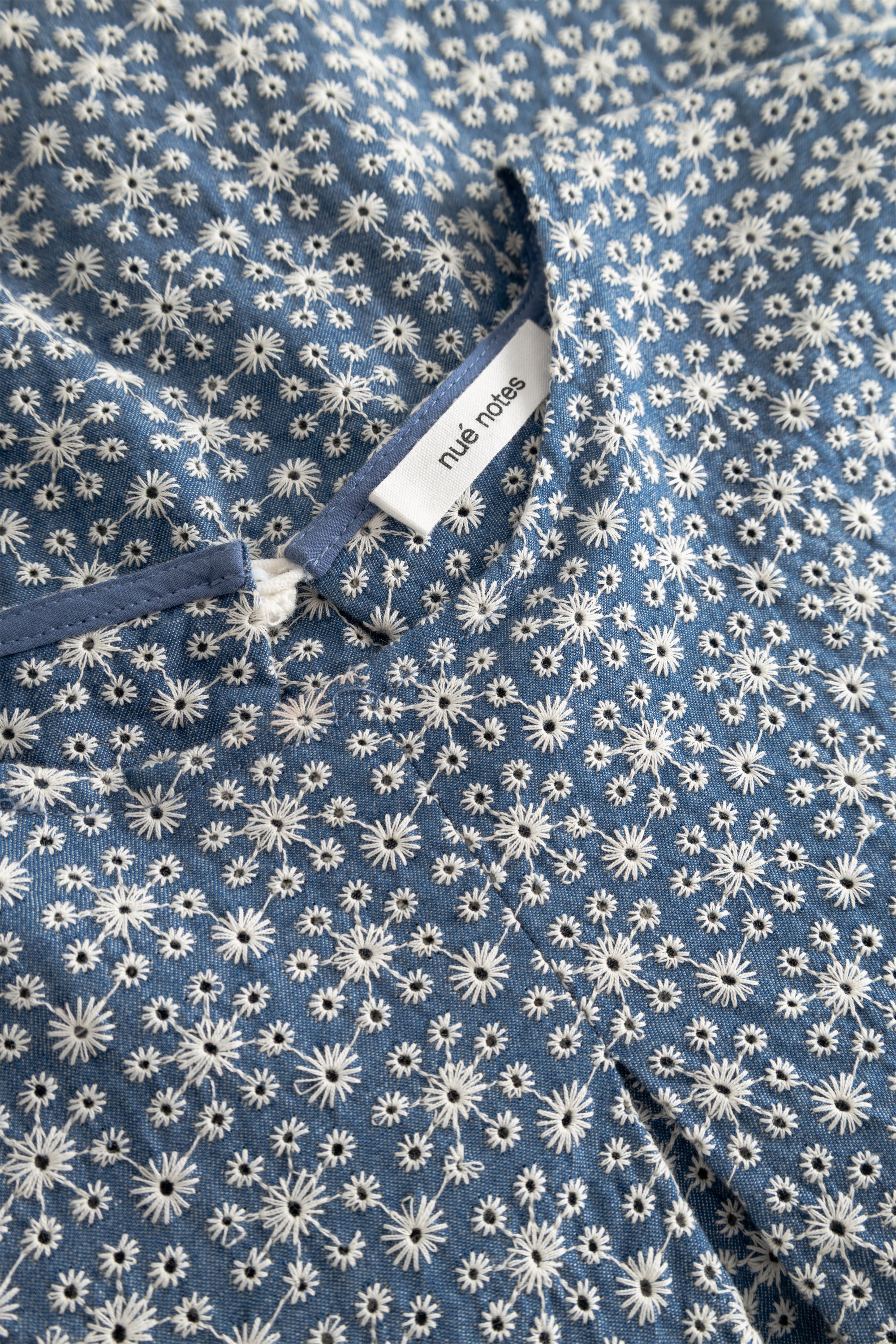 Montgomery bluse - White flower denim