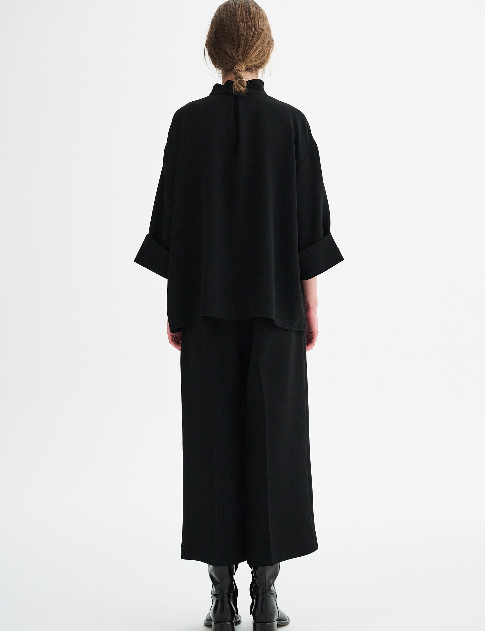 26-4-196-3800-BLACK-Extra2.jpg