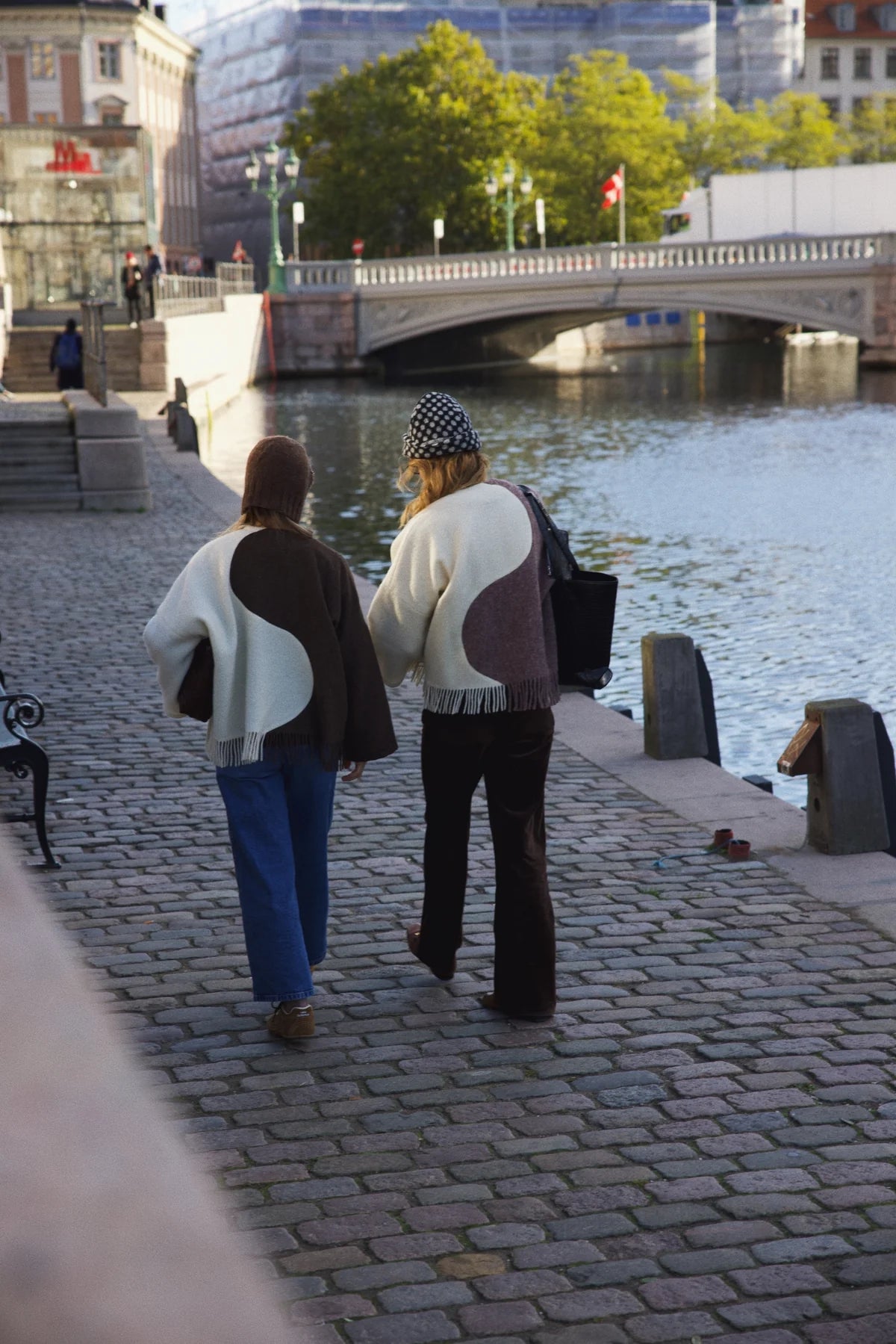 Frida Ying Yang jakke light brown/creme