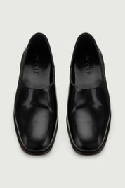 Slip-on shoes in patent leather - Salina