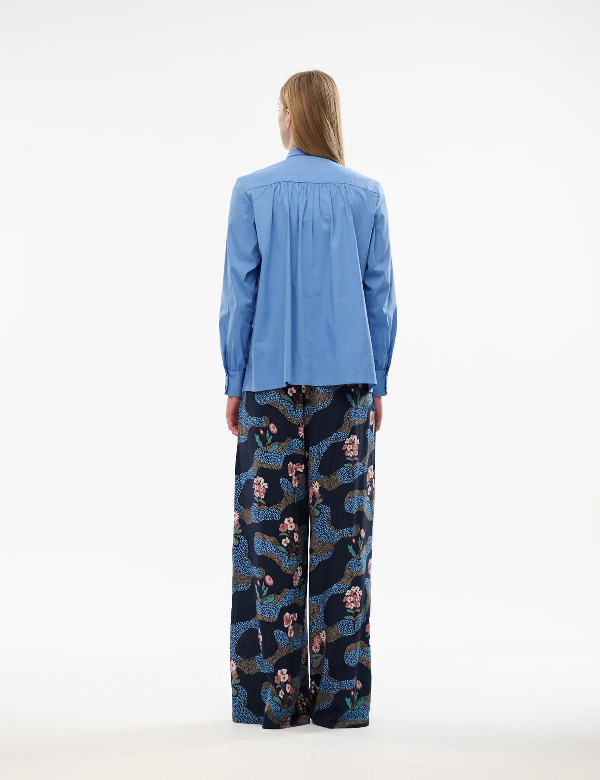 Nelle shirt - lake