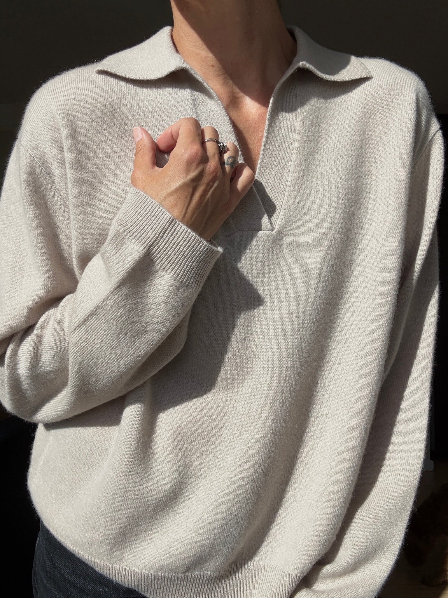 Women's oversized collar v-neck - Trench
