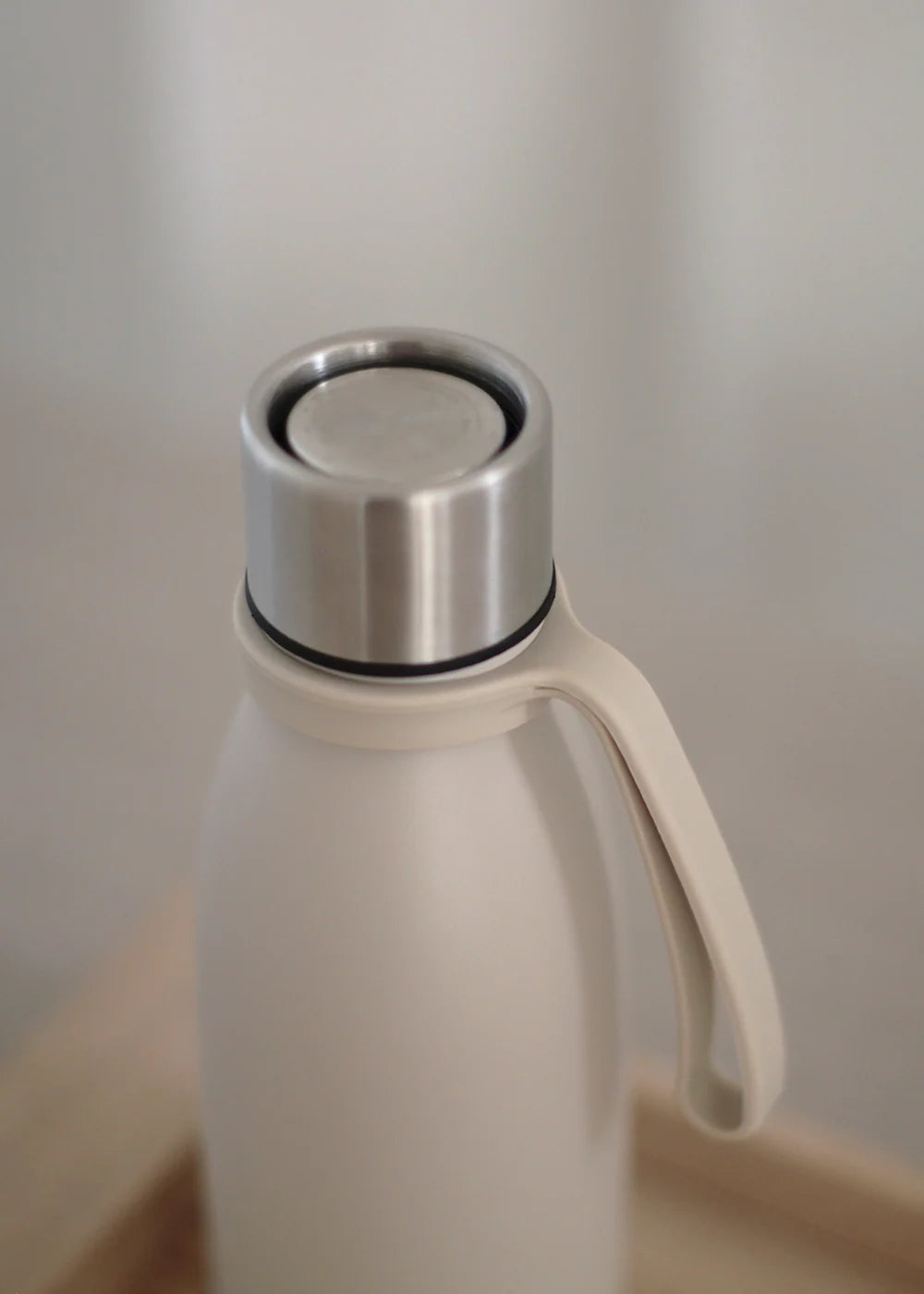 Bottle handle - cream beige
