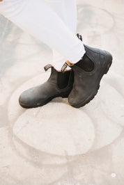 Classic Chelsea Boots - Rustic Black