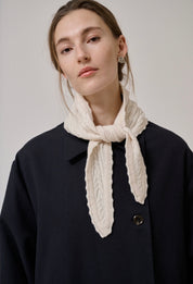 Meadow triangle scarf - White sand