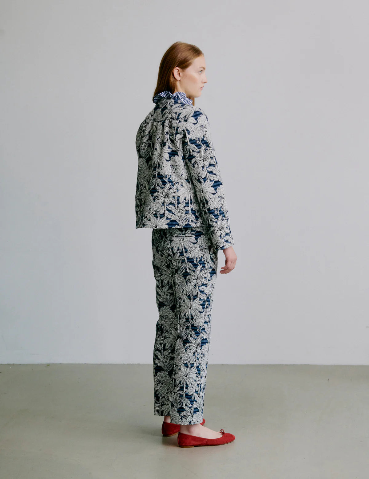 Rose vendbar jakke - blue palm escape