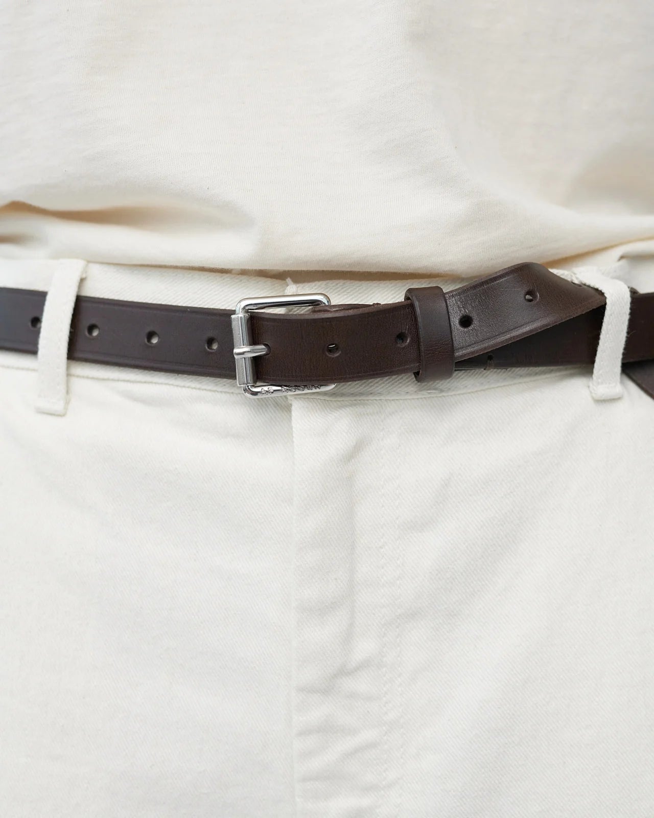 Tränsjö leather belt w/ logo buckle - Dark brown