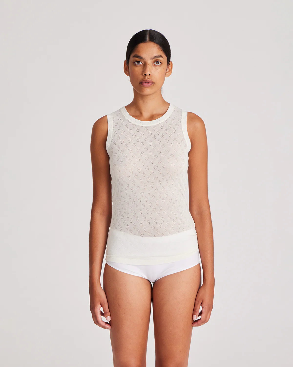 Alberte_S_less_Silk_Top-Top-GL11892-150_Off_White.webp