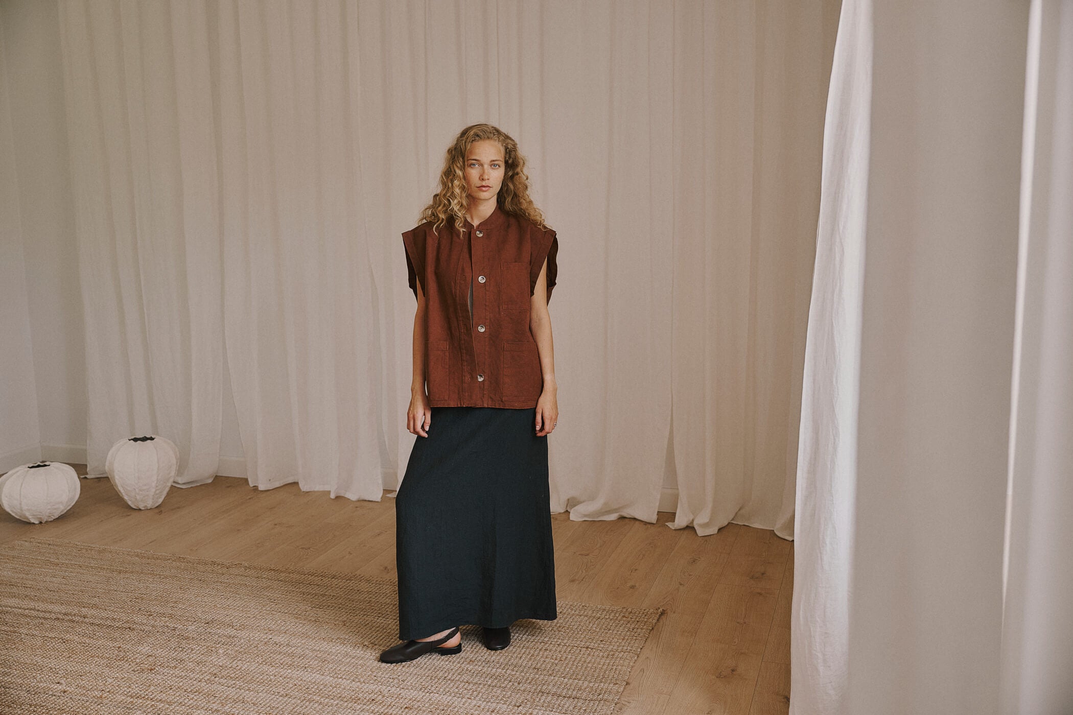 Luna waistcoat - Cambridge Brown