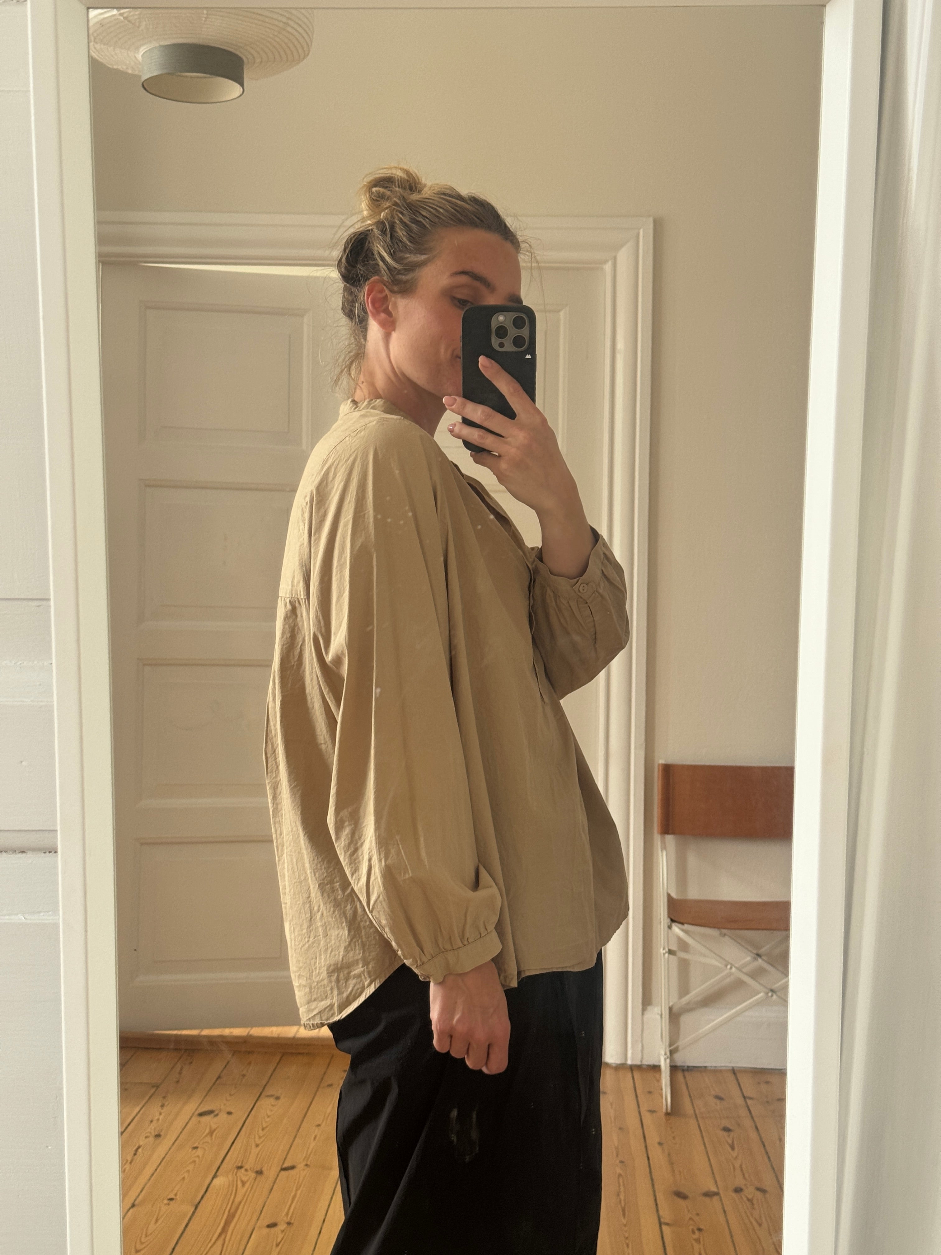 Frau · Madrid Shirt - Incense