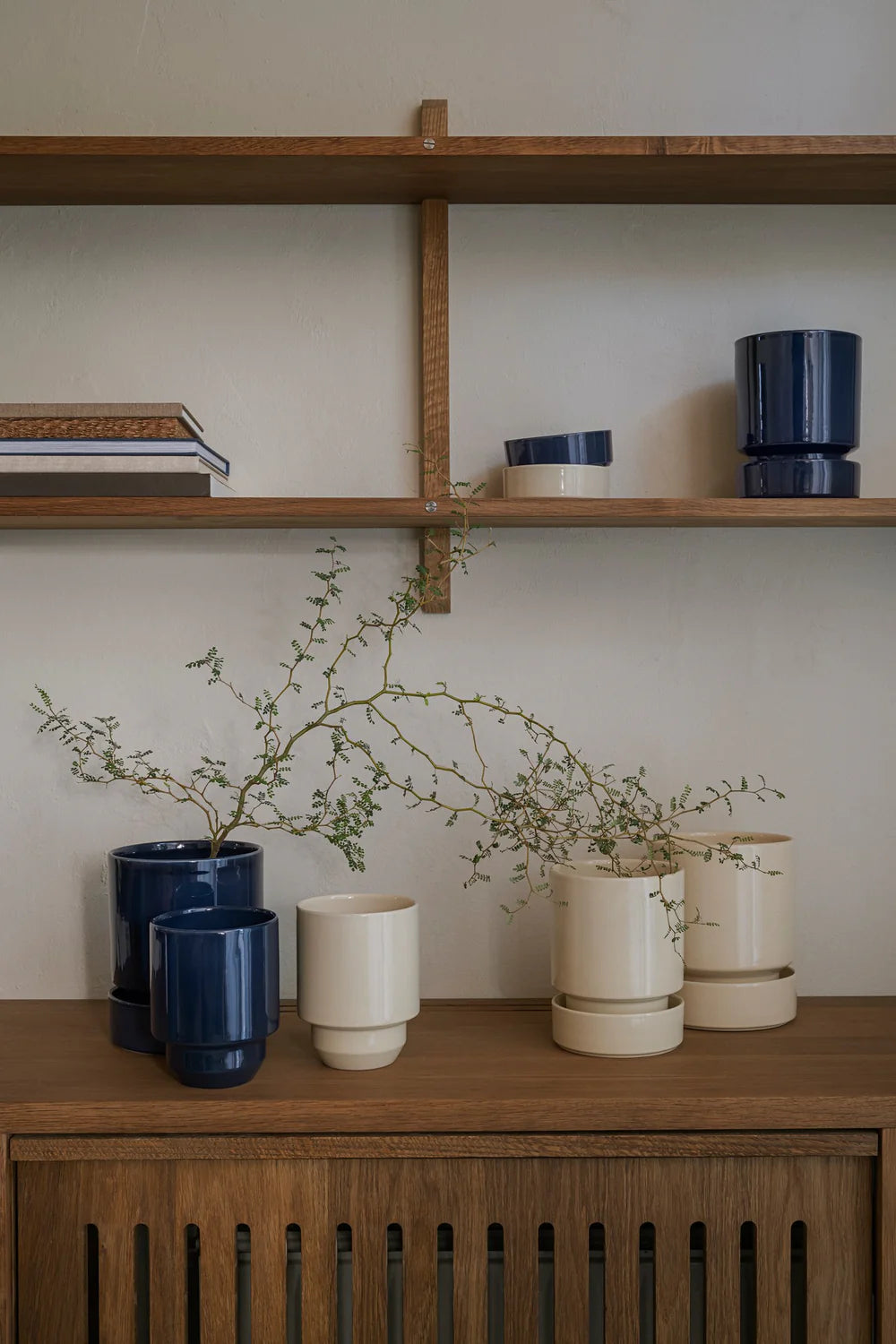 Hoff · Glaseret urtepotte med underskål ø. 12 - Sapphire blue