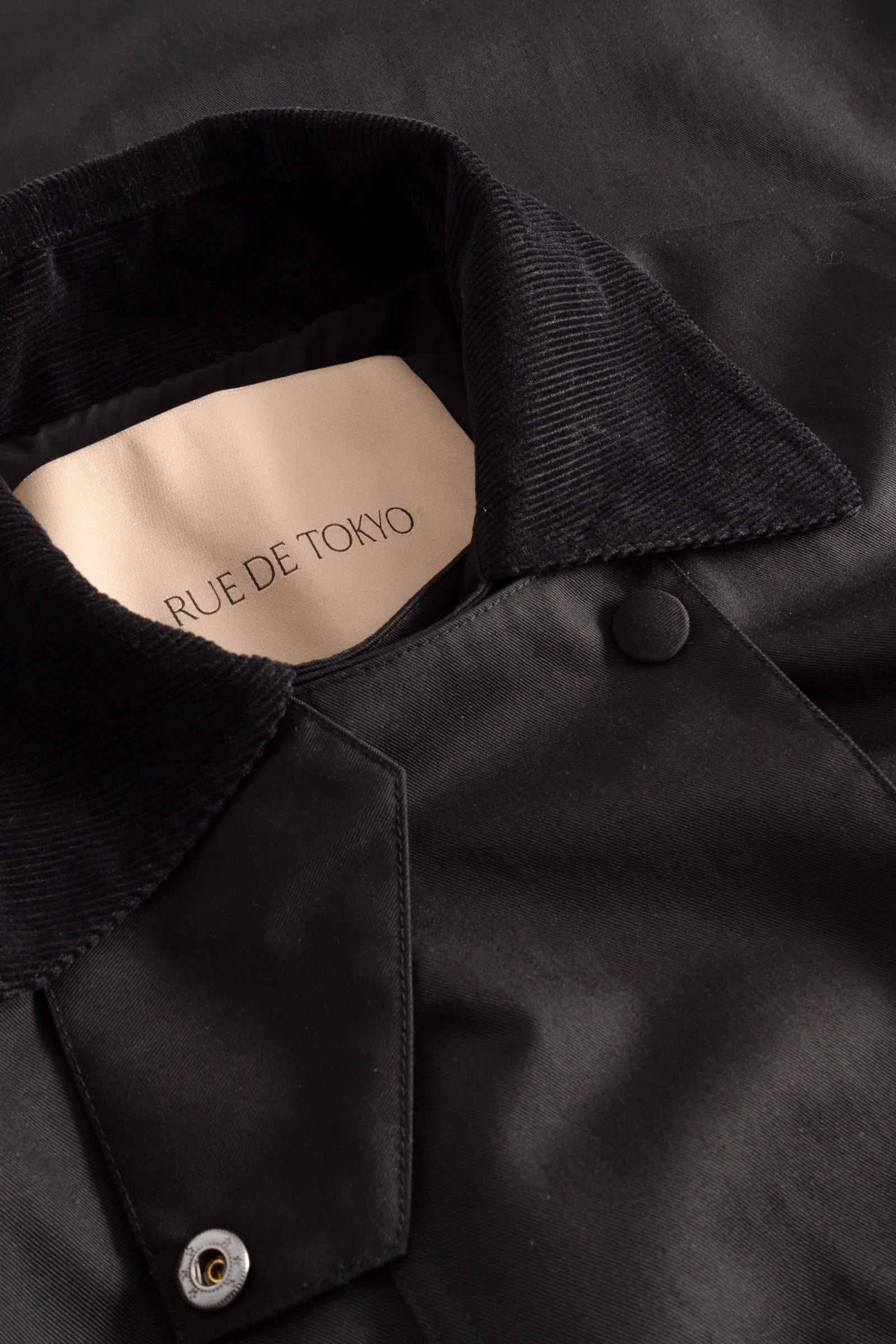 Cimana recyckled heavy trenchjacket - Black