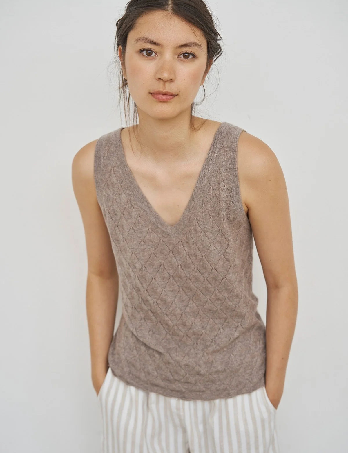 ChristineTop_CecilieShorts03.webp