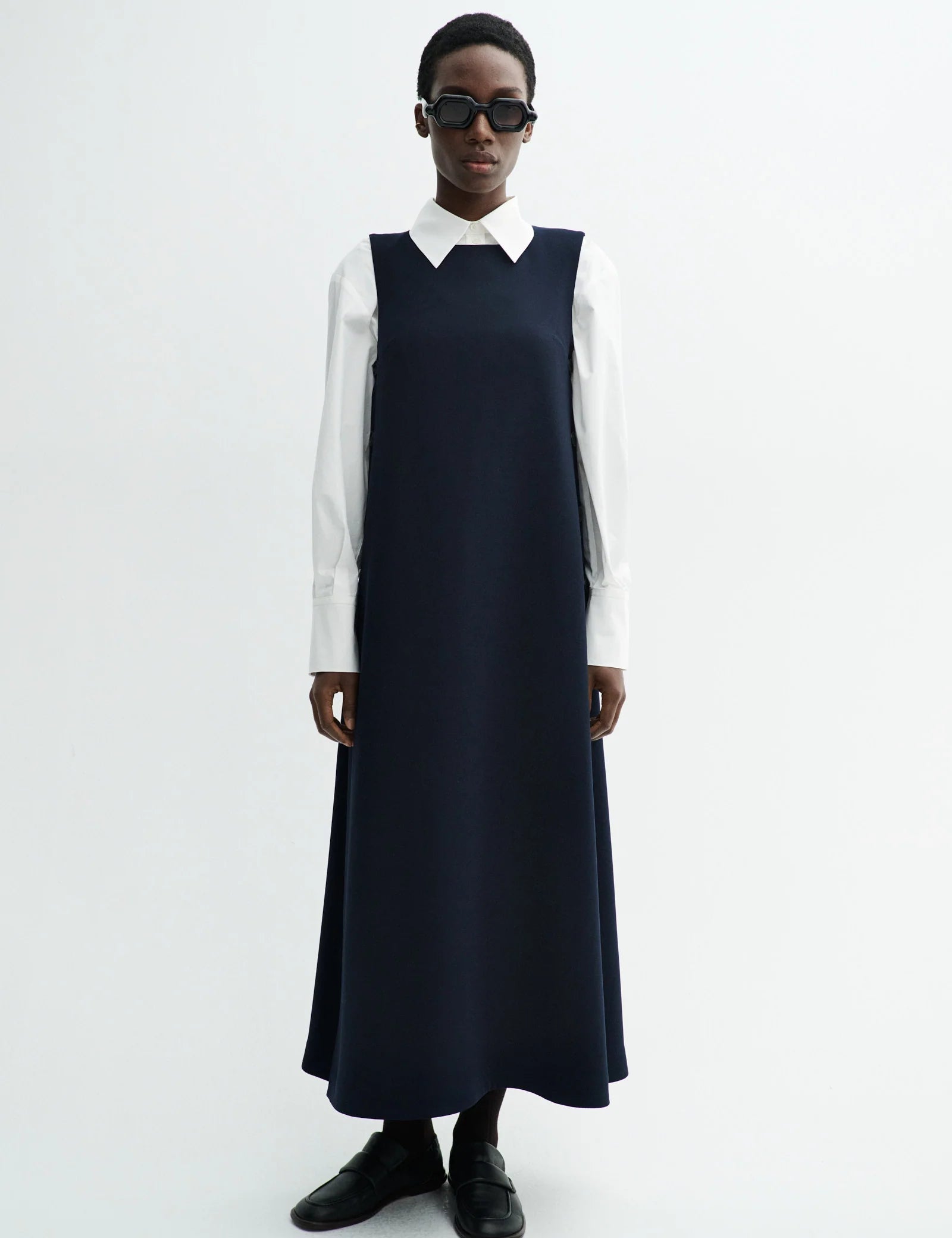 DANNA_CREPE_GEORGETTE-Dresses-26-3-290-3800-NAVY.webp