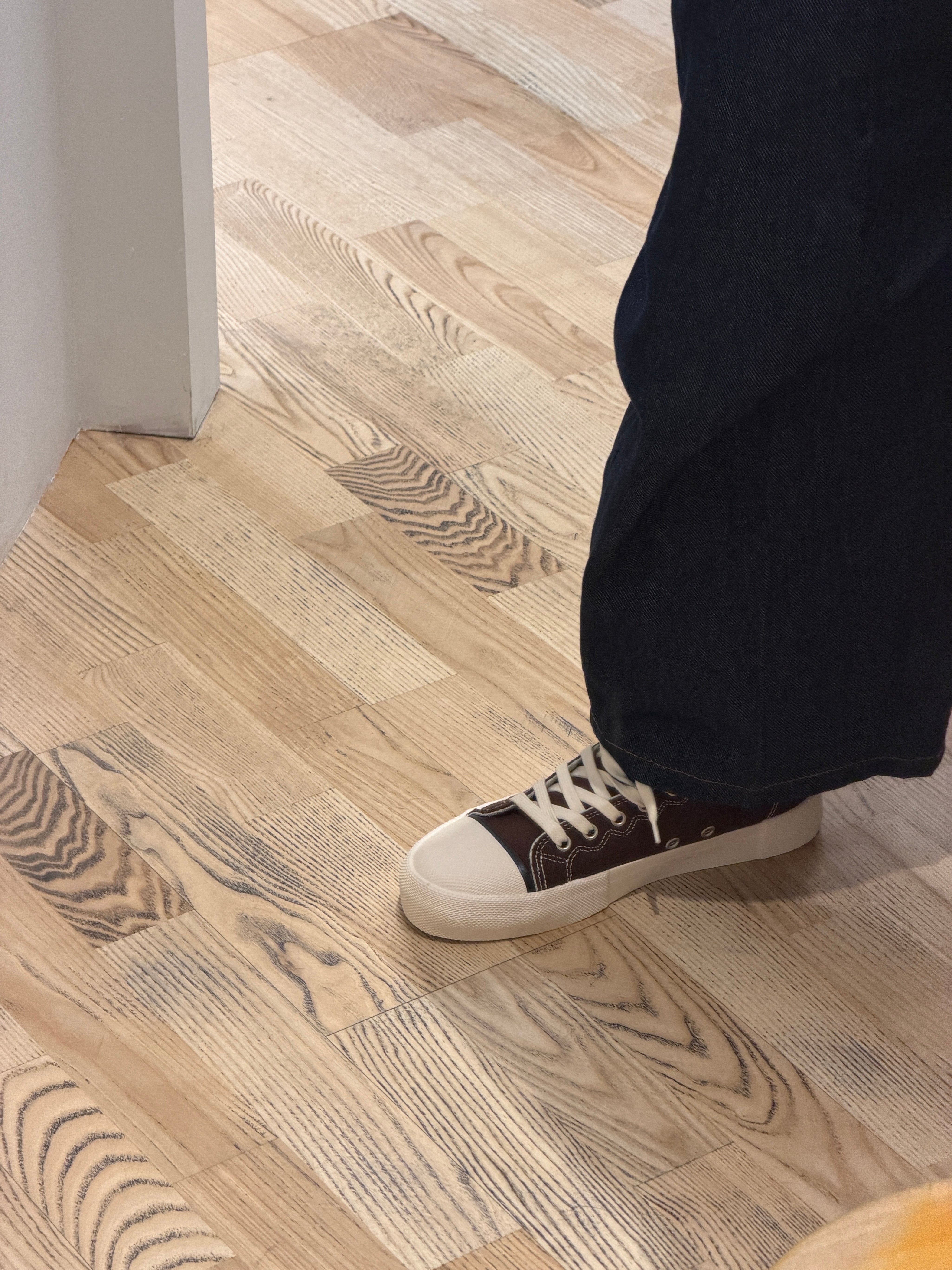 Wollow Dolores - Brown