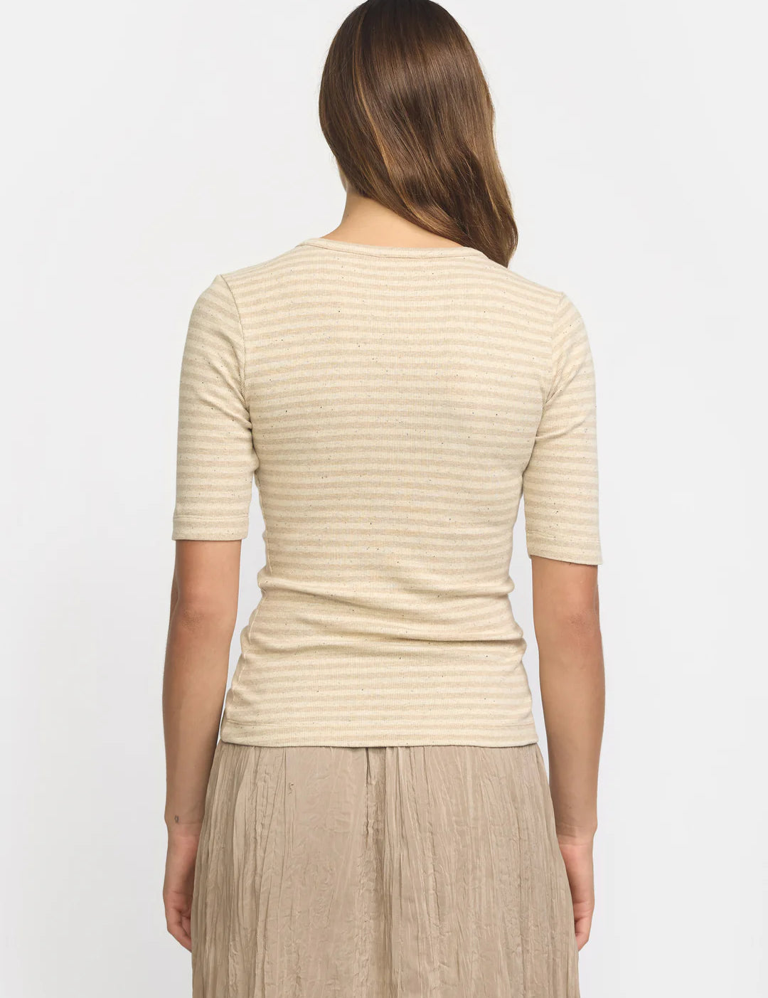 ESBloom_Stripe_2_4_T-shirt_GOTS-T-shirt_and_Tops-ES125-341-218_Buttercream-2_1080x_7eacc03d-fe68-46d0-b137-e23af70a490a.webp