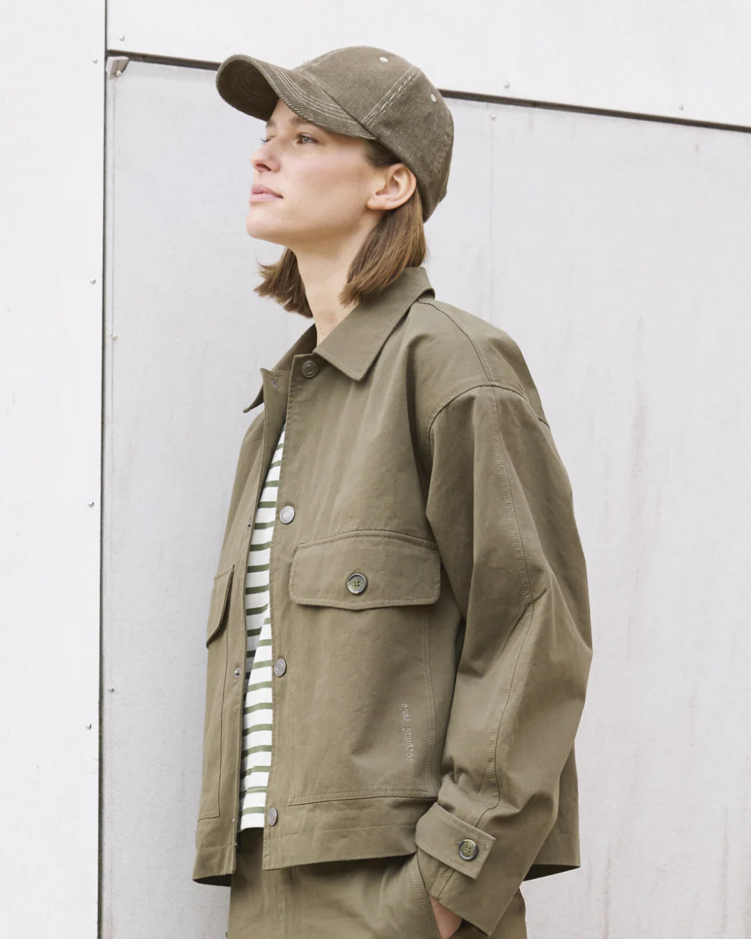 ESJodi_Jacket-Jacket-ES425-323-292_Ivy_Green-1_1080x_ac8672aa-693e-4240-b066-ef7c7114e54b.webp