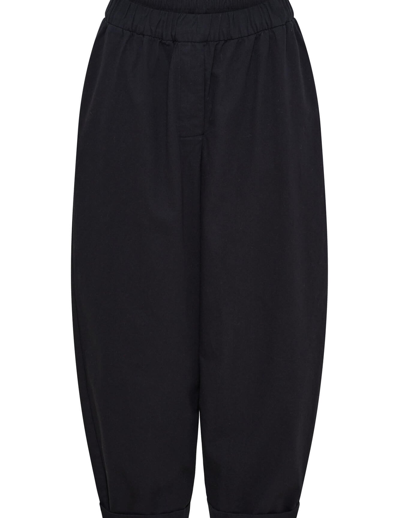 FLORA-BARREL-PANT-AM11015-BLACK-FRONT-1.jpg