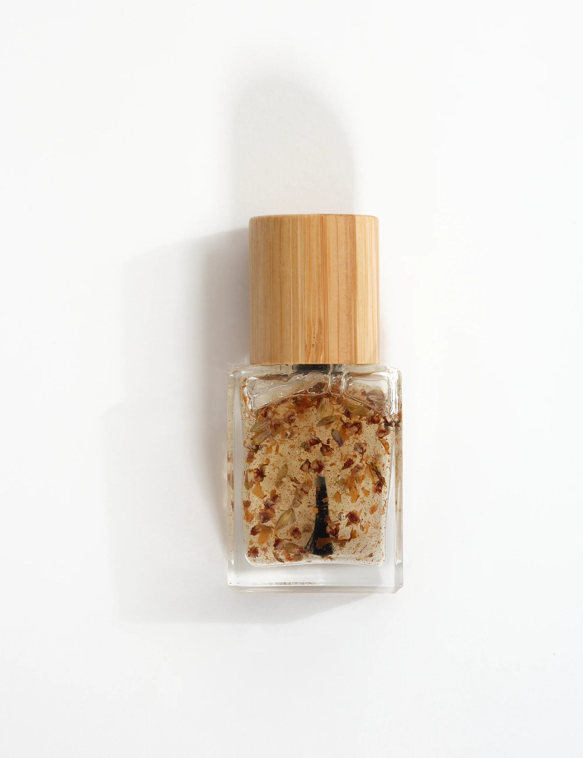 FLOWER_CUTICLE_OIL_LICIA_FLORIO_LF_09_NAILPOLISH0566.webp