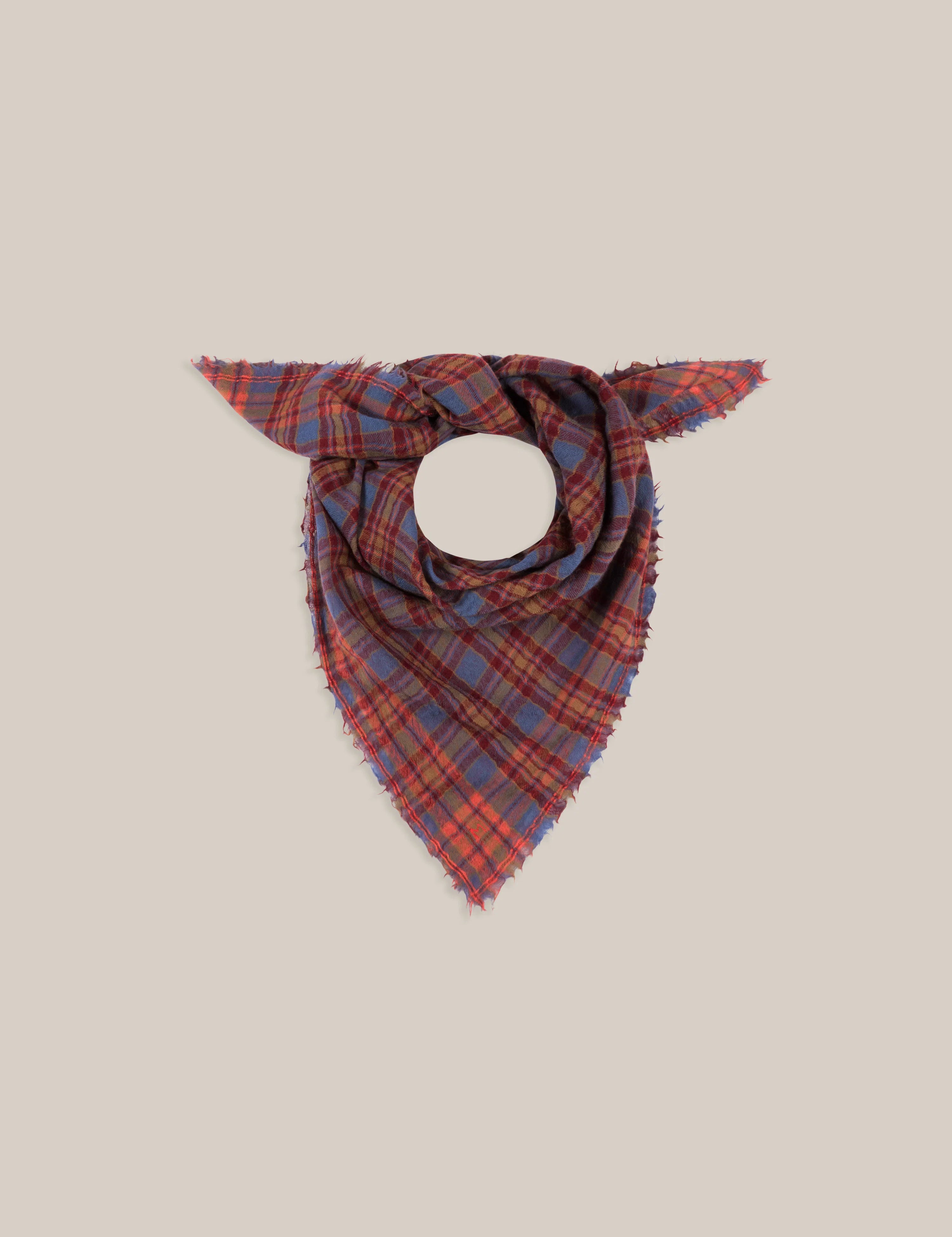 FOU3679301_3.webp