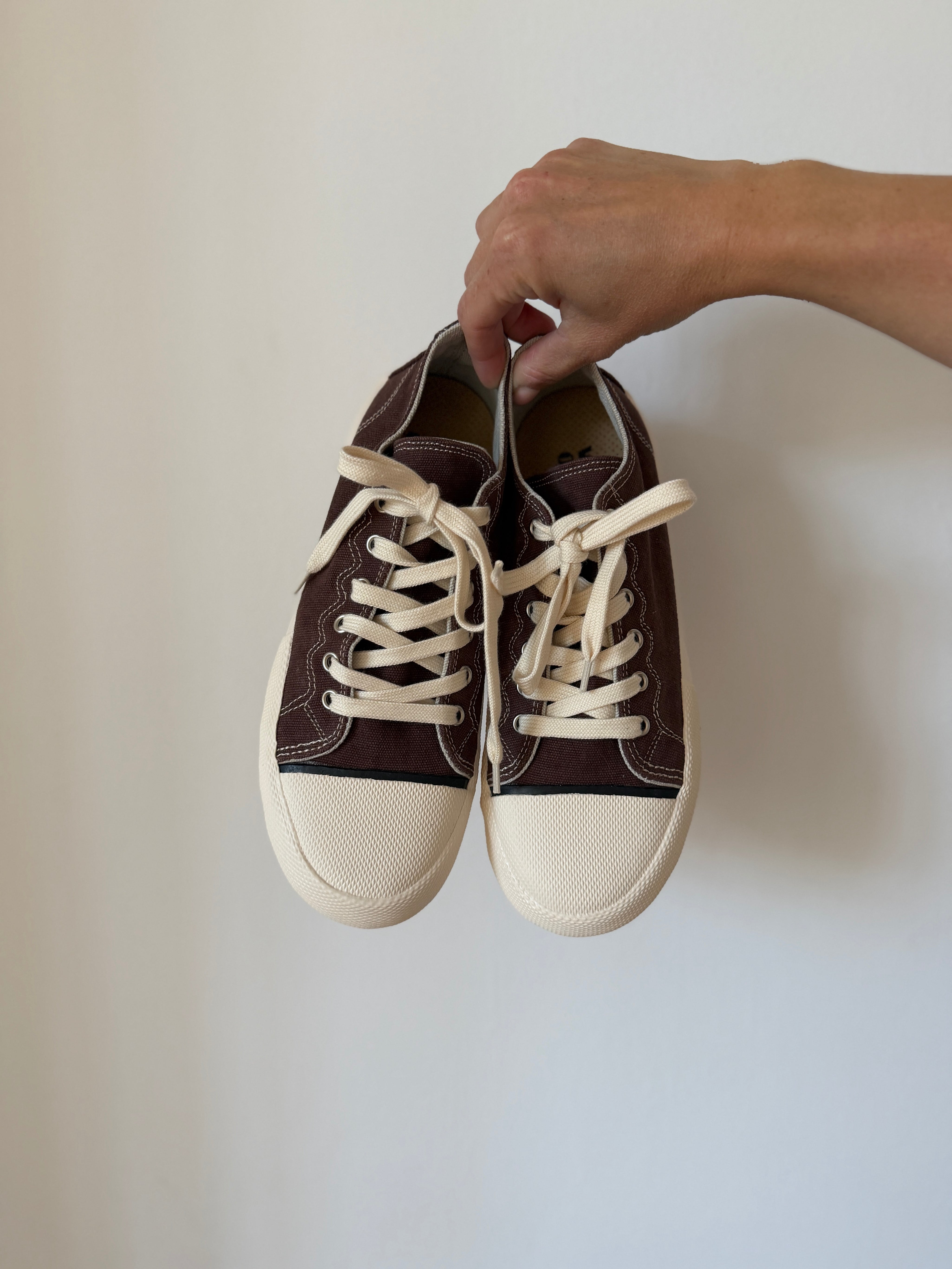 Wollow Dolores - Brown