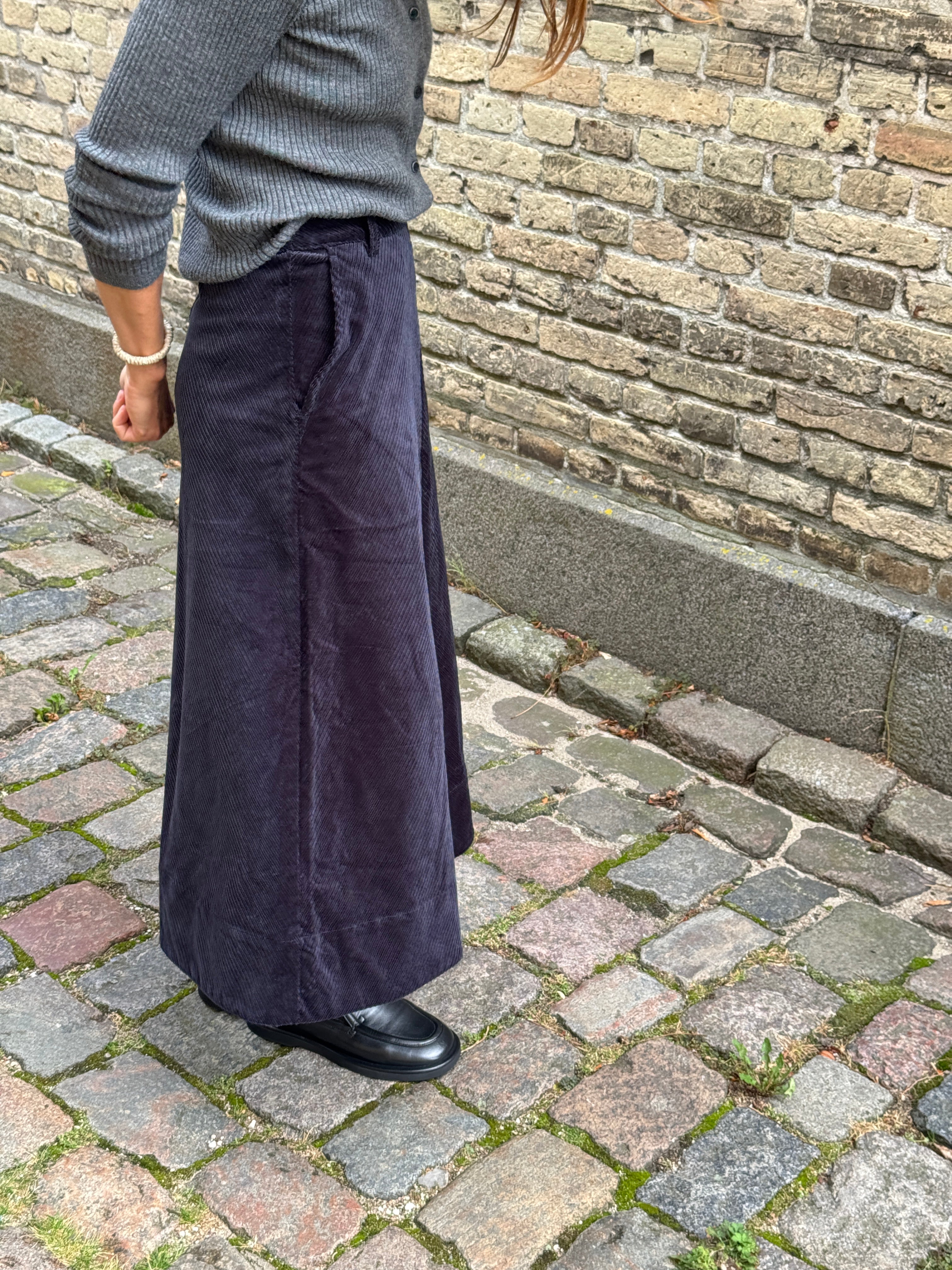 Pryma organic heavy corduroy skirt - Ink Navy