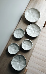 Rundt fad på lav fod