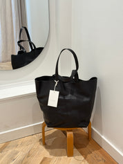 Full grain leather tote bag, Black