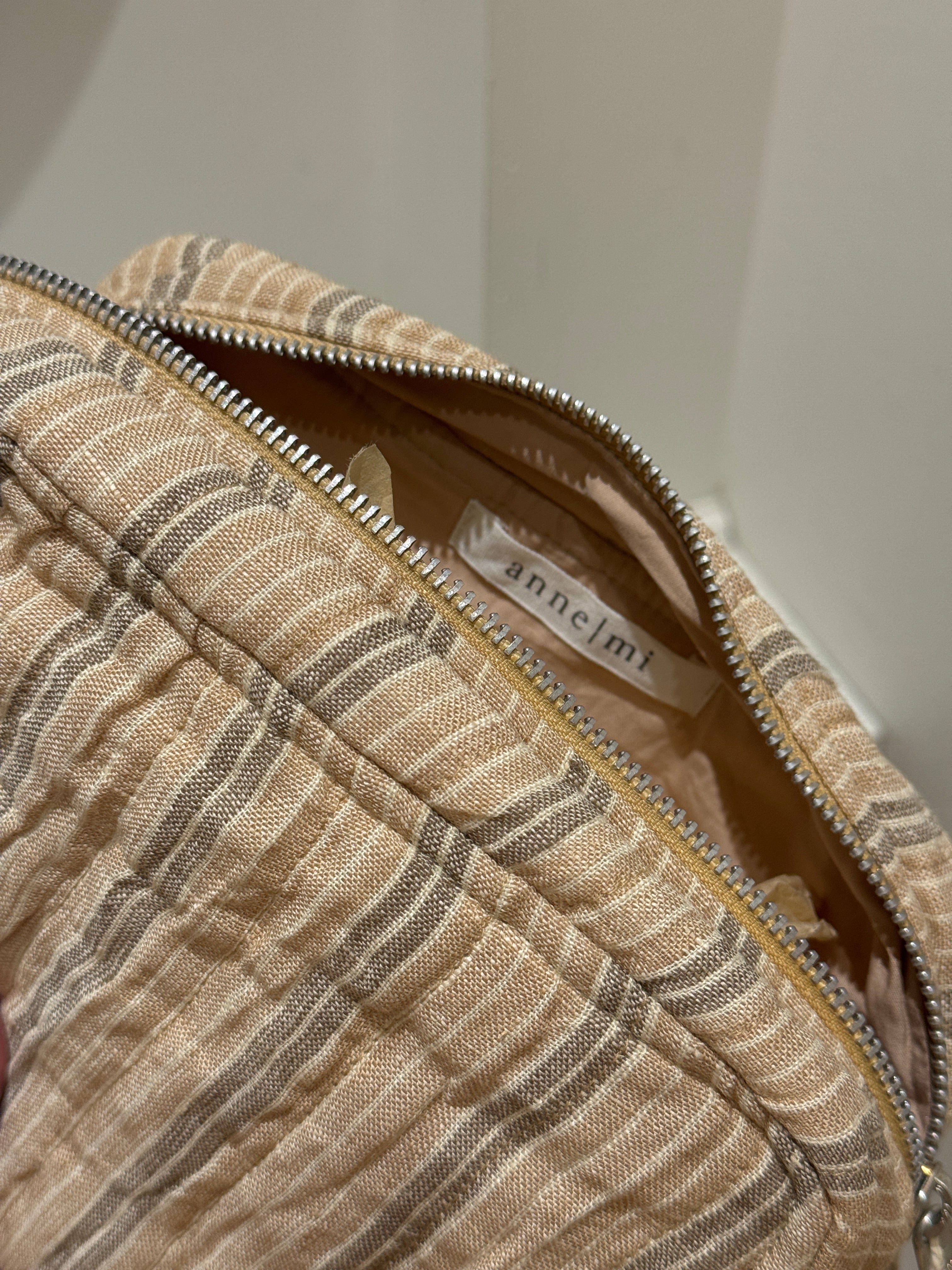 Makeup bag