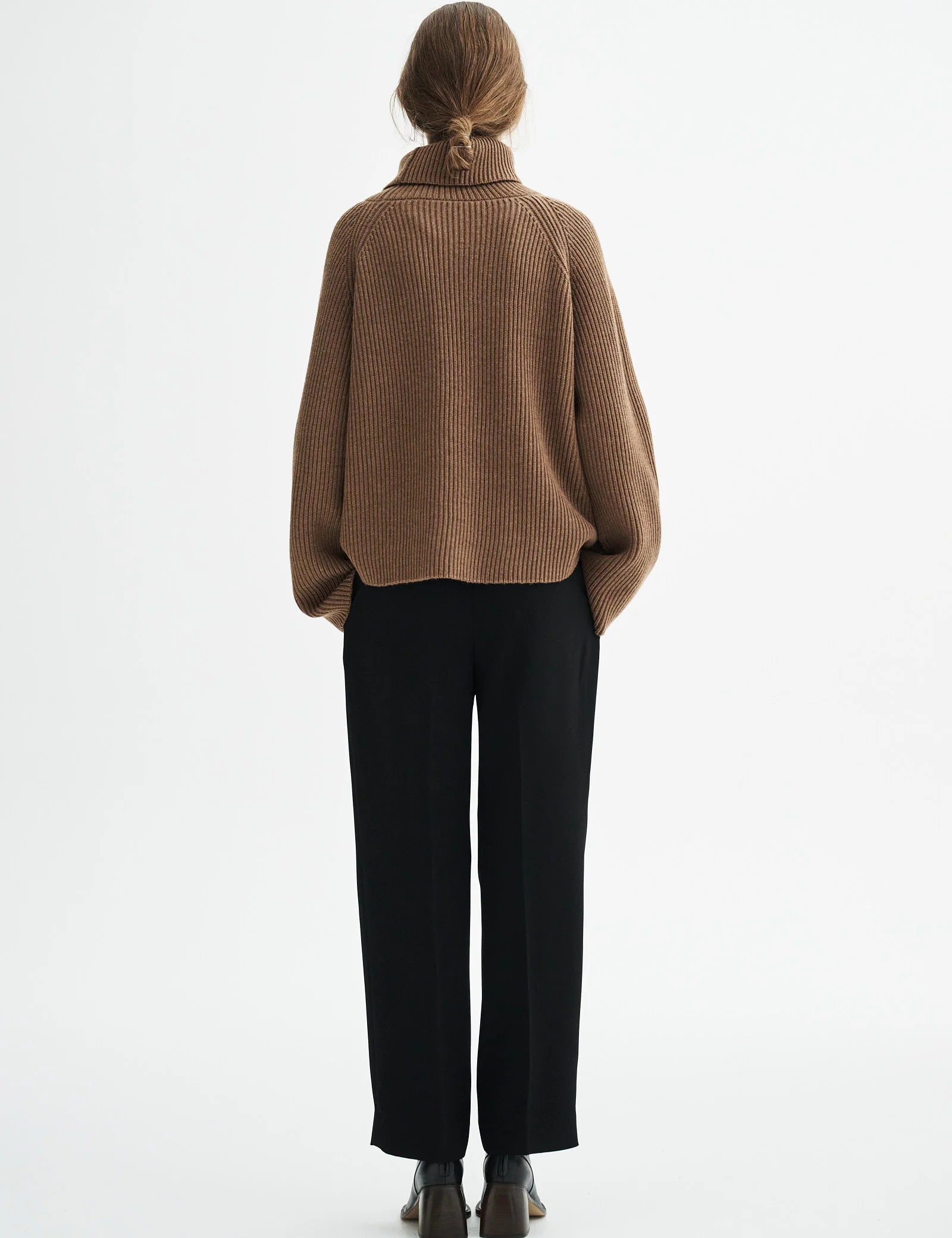 KARLOTTA_MERINO-Sweater-26-4-016-3303-WALNUT-1.webp