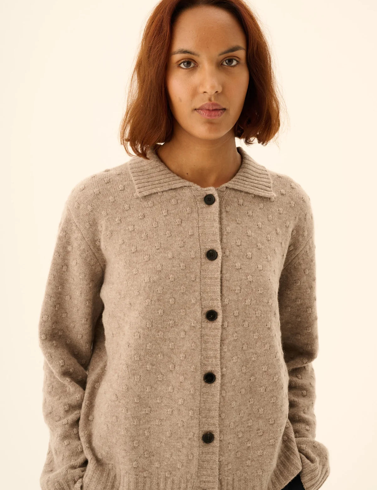KIAN_MERINO-Sweater-26-3-008-0328-TAUPE_MELANGE.webp