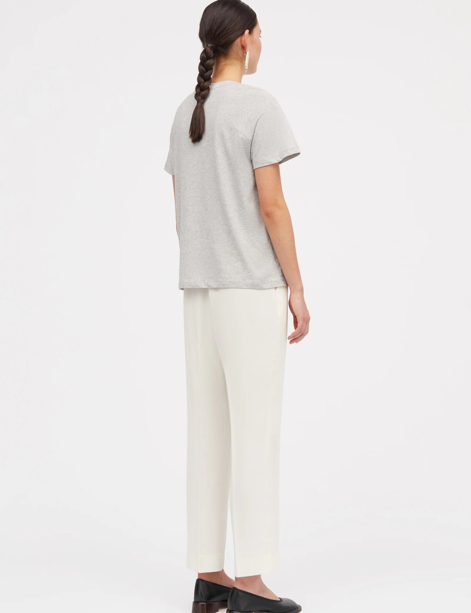 Laia_Cotton_Jersey-T-Shirts-99-9-001-3010-GREY_MELANGE-1_1600x_50bcd46f-d35c-4ce3-8360-26e97e6e121d.webp