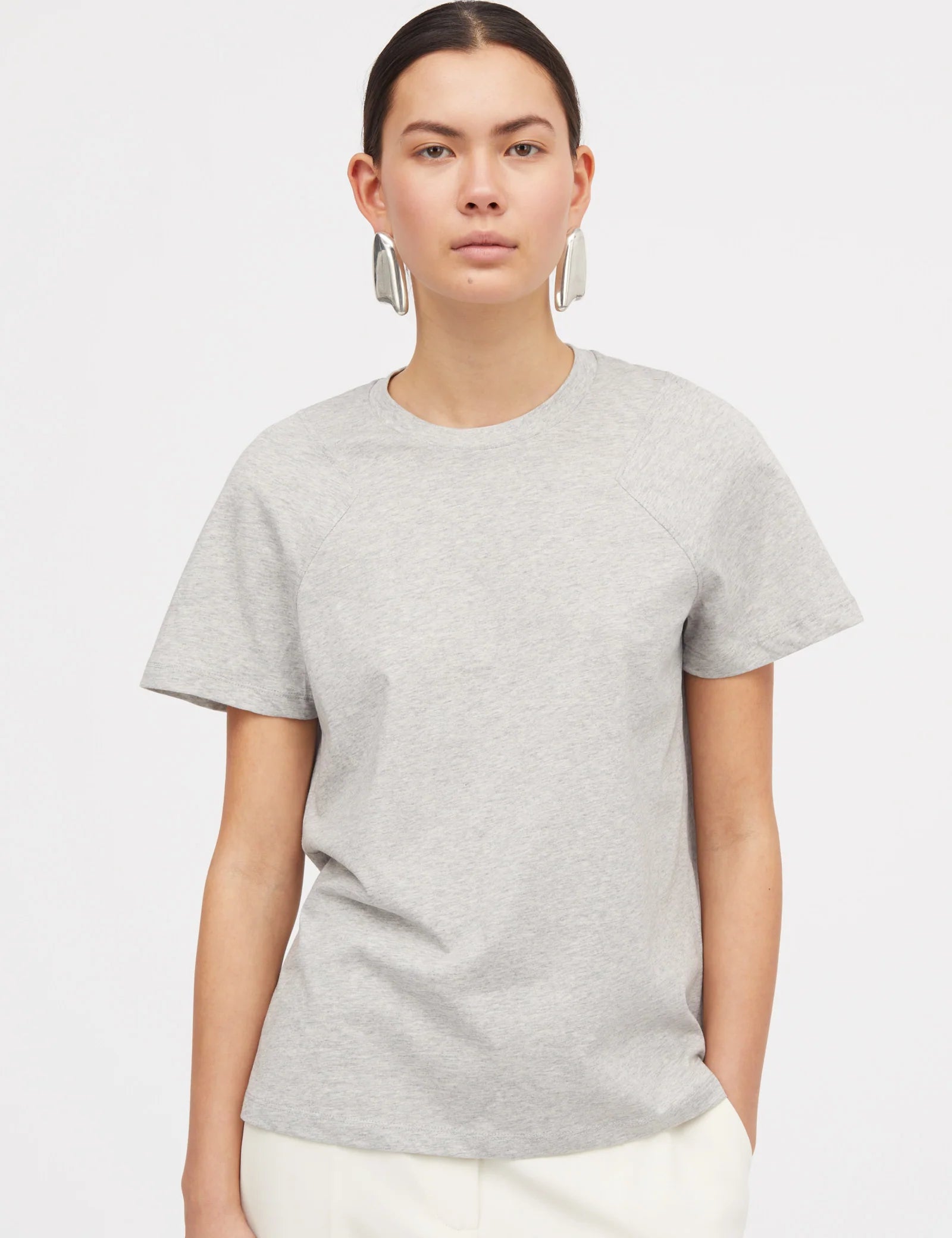 Laia_Cotton_Jersey-T-Shirts-99-9-001-3010-GREY_MELANGE_1600x_58da4323-f7ec-4142-8b5e-08646dc2d3e6.webp