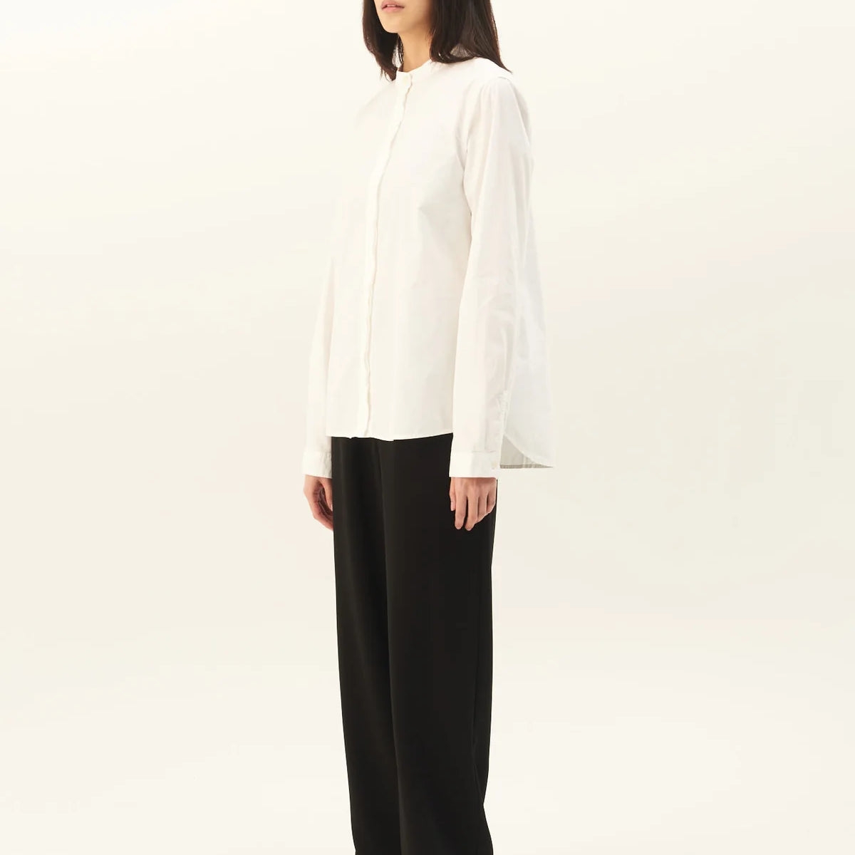 PALLA_HEAVY_CREPE-PANTS-99-9_141_0018-BLACK_1200x_cad86bd0-ad51-4bc8-9c9e-d57e8e1fe23c.webp