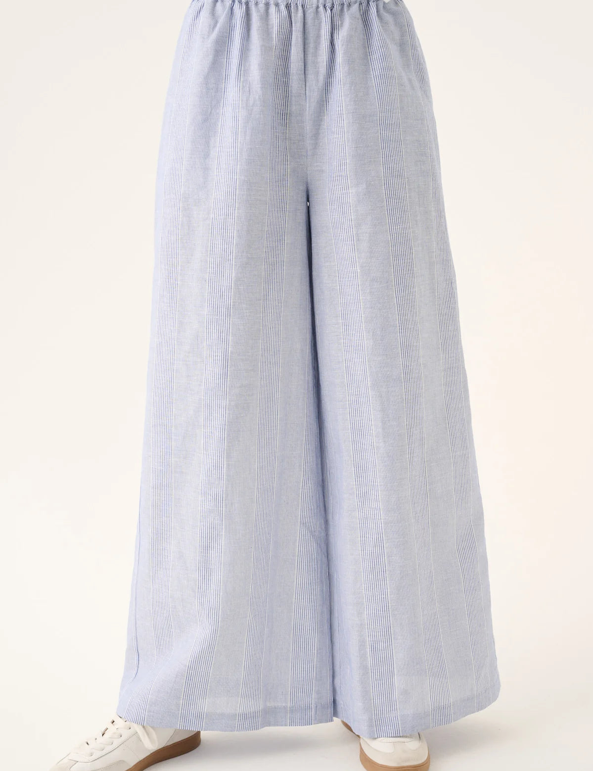 PANDORA_LIGHT_LINEN_STRIPE-Pants-25-3_422_0289-BLUE_DUAL_STRIPE-2_1199x1800_39e722cd-b5e7-438a-aeff-bf71ad9f5d3c.webp