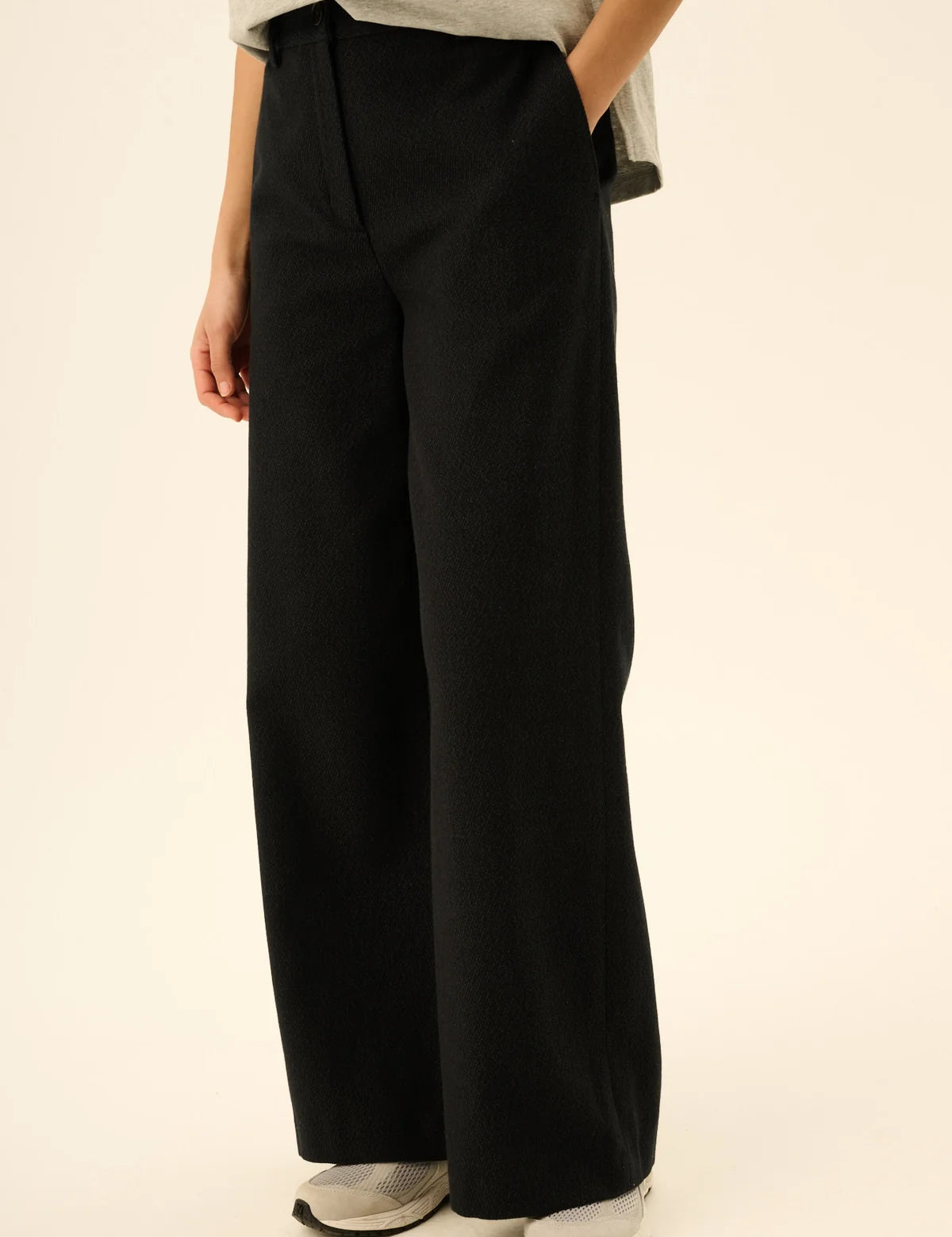 PHELIA_SOFT_TAILORING-Pants-26-4-012-0439-NAVY.webp