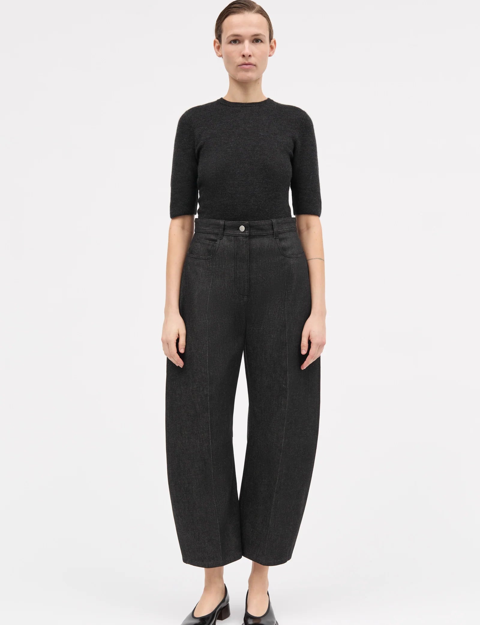 Pella_Black_Denim-Pants-99-9-216-3030-BLACK_1600x_6b813b4d-1e36-41b4-b7ea-bc3e2c22e3ce.webp