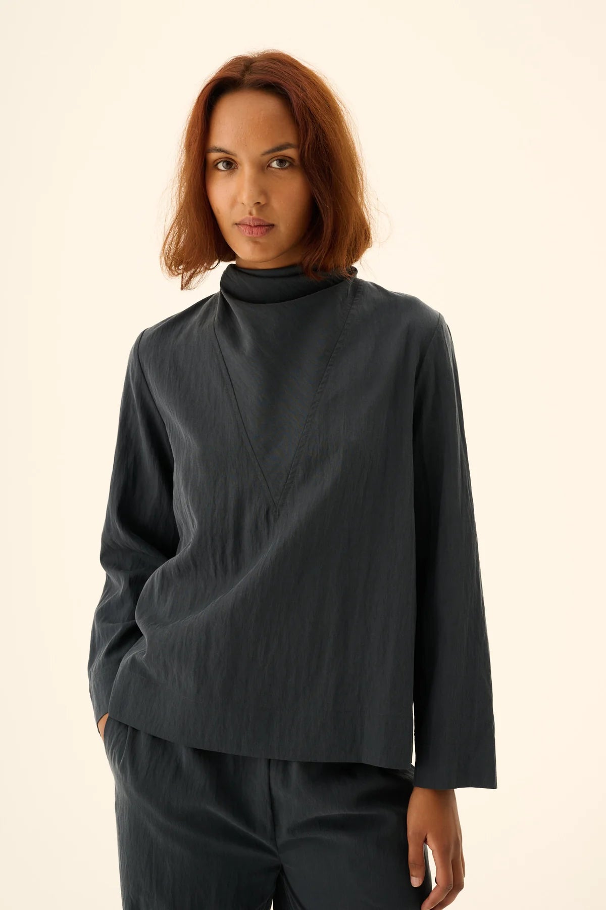 Semira crinkled tencel bluse - Dark navy