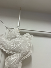 Broderet due ornament - stor