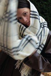 Sonia scarf - White check