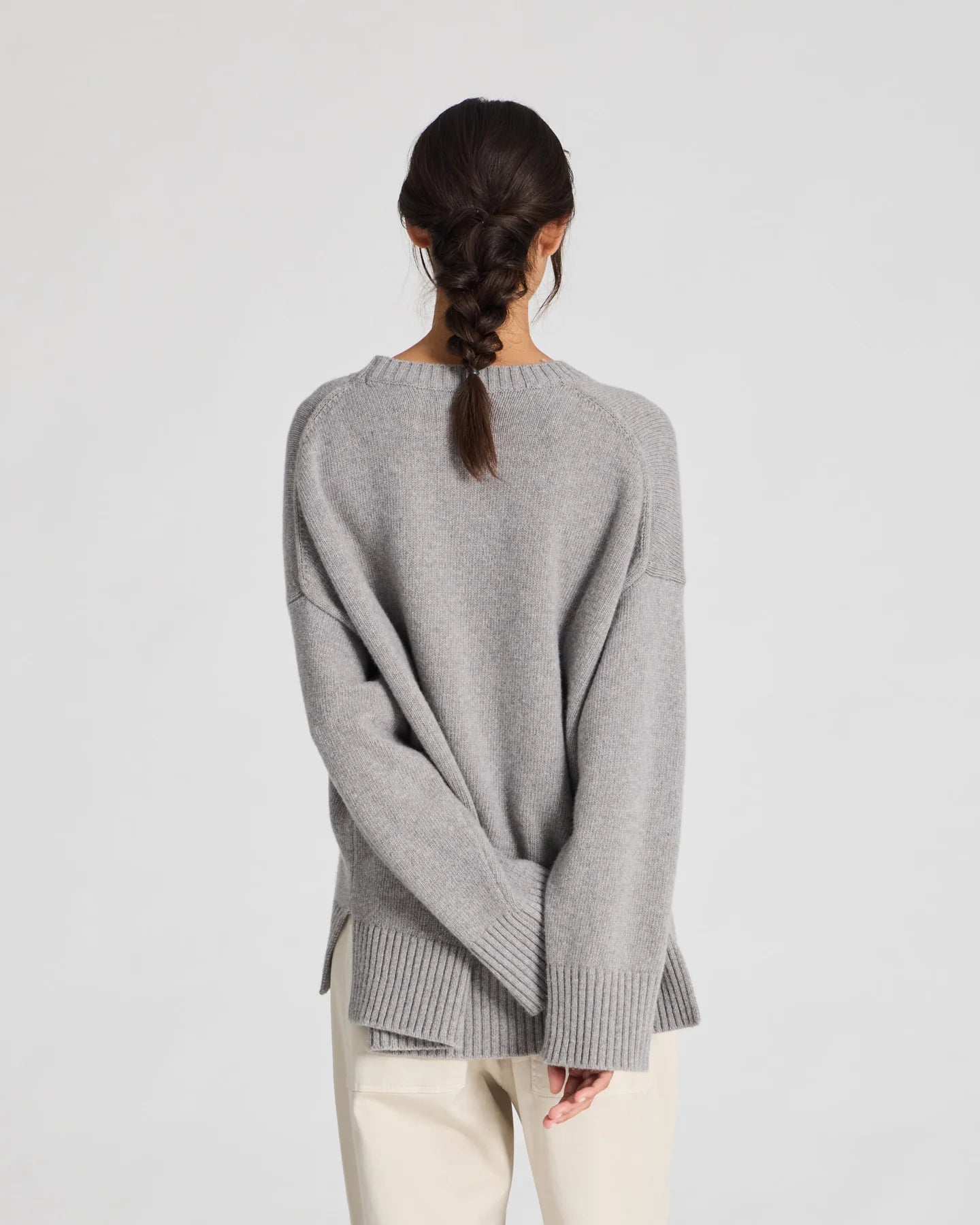 Vigga_Lambswool_Jumper-Knit-GL11743-602_Grey_Melange-2_1440x1800_1b057c83-e3b7-4deb-a7b8-6264a6608fc7.webp